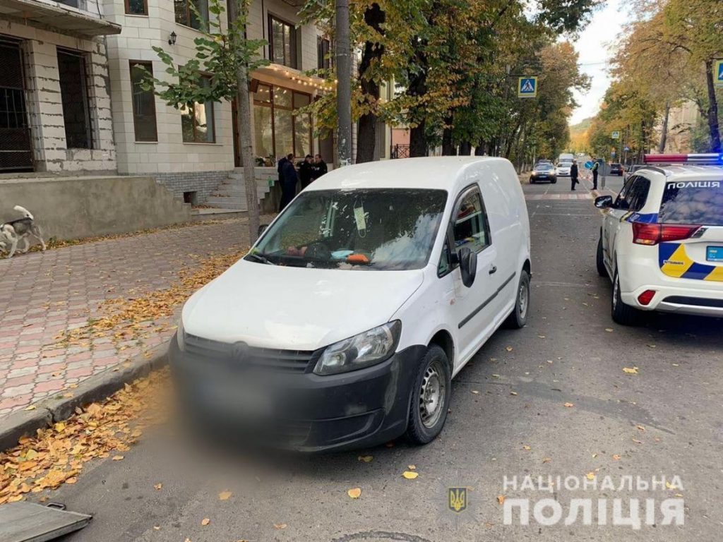 В Могилев-Подольске водитель сбил девочку на пешеходном переходе (ФОТО)