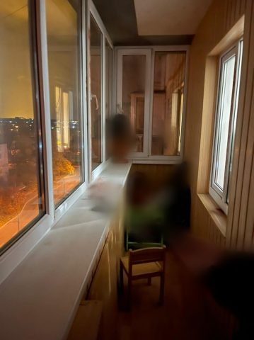 Под Киевом девушка выпала из балкона на 9 этаже: детали (ФОТО)