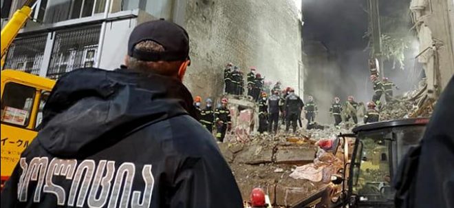 ЧП с обрушением дома в Батуми: подтвердили смерть еще 8 человек