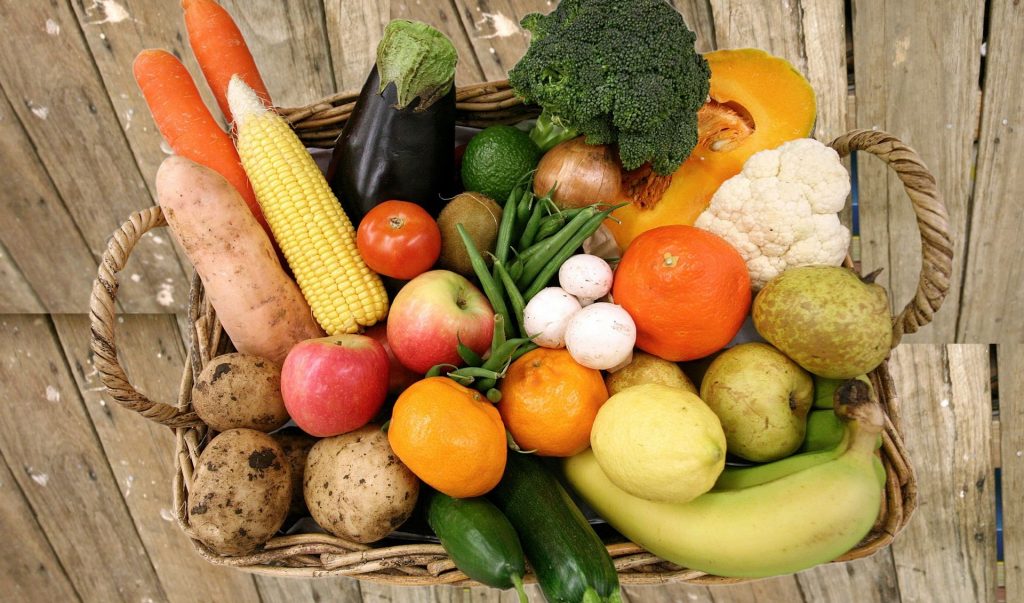 Названы сезонные фрукты и овощи для иммунитета