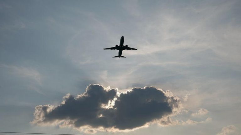 В. Коновалов: «Договор об “открытом небе” несущественно повлияет на стоимость авиабилетов»