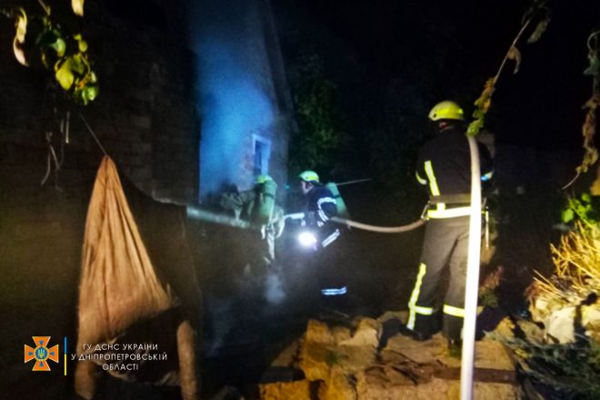 В Марганце горел дом: погибла женщина (ФОТО)