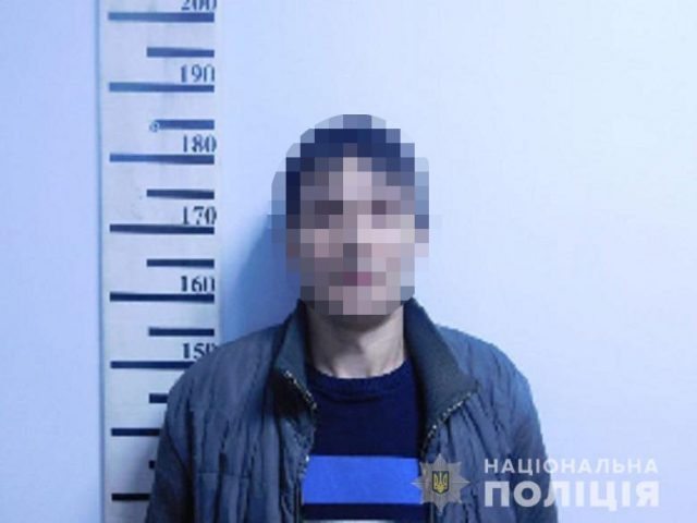 Житель Киева выстрелил в соседку, защищая мать (ФОТО)