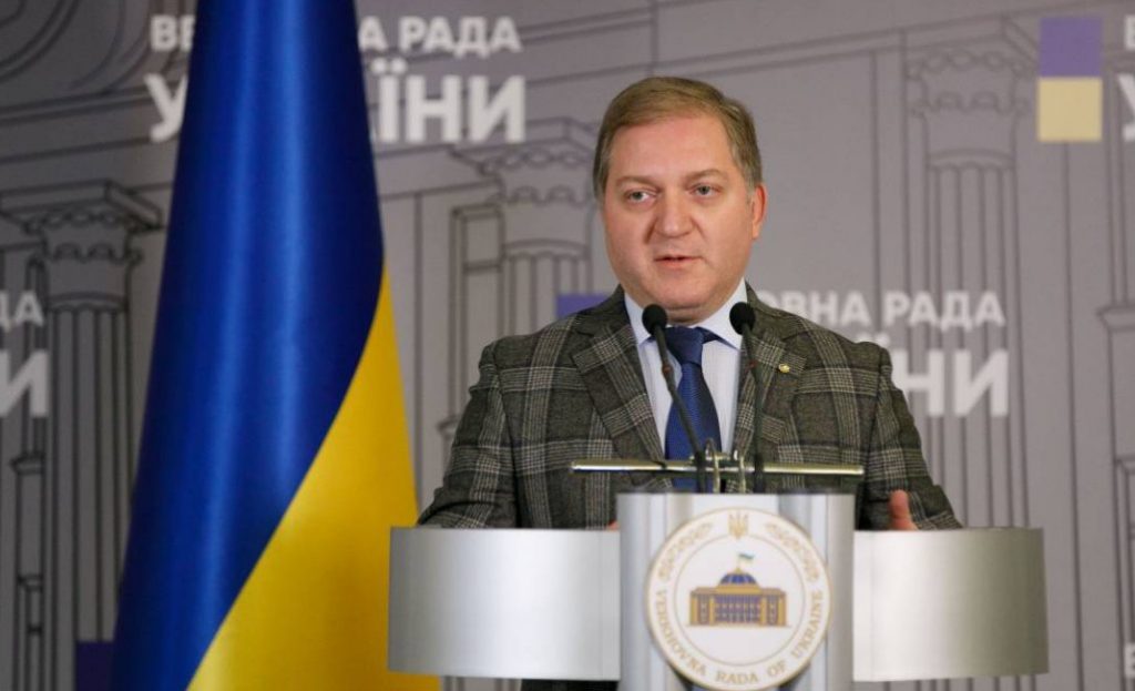 Олег Волошин: Виктор Медведчук в 2014 году сделал то, что сейчас должна сделать нынешняя власть, чтобы спасти украинцев от холодной зимы