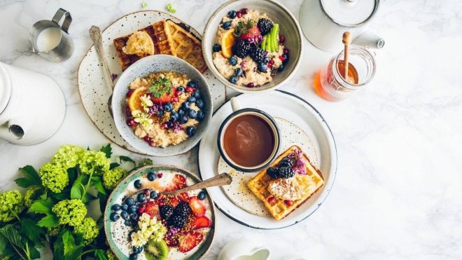 Не ешьте это: эксперты обозначили «стоп-лист» продуктов на завтрак