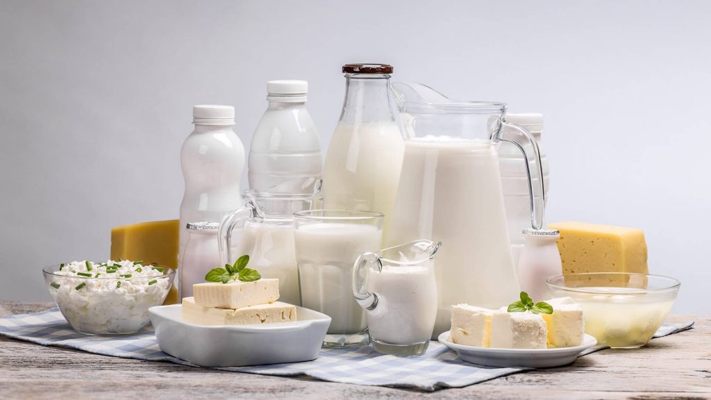 Диетолог рассказала, стоит ли отказываться от молочных продуктов