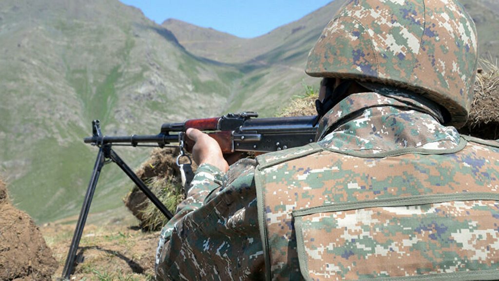 Эксперт прокомментировал обстрелы на границе Армении и Азербайджана