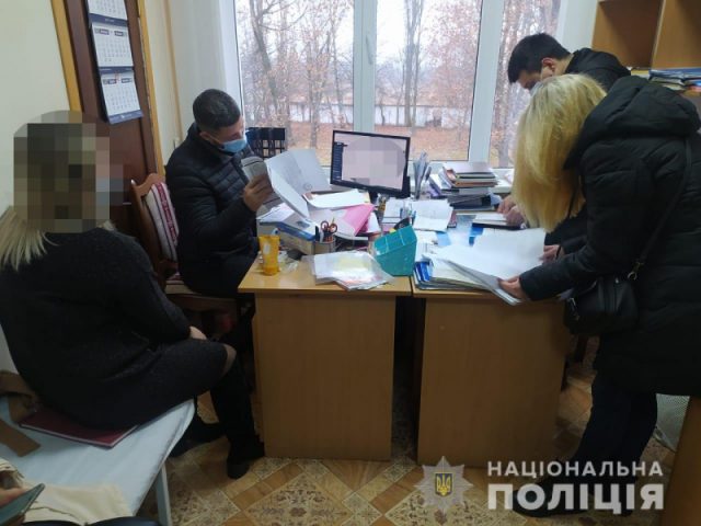 В Винницкой области разоблачили группу, которая наладила схему продажи фиктивных COVID-сертификатов (ФОТО)
