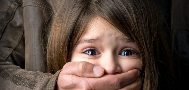 Под Киевом педофил изнасиловал 8-летнюю девочку на глазах у брата