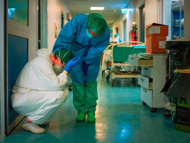 В Германии количество летальных исходов от коронавируса превысило порог в 100 тысяч