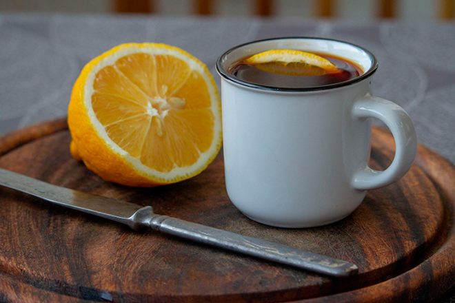 Диетолог описал негативные последствия кофе с лимоном