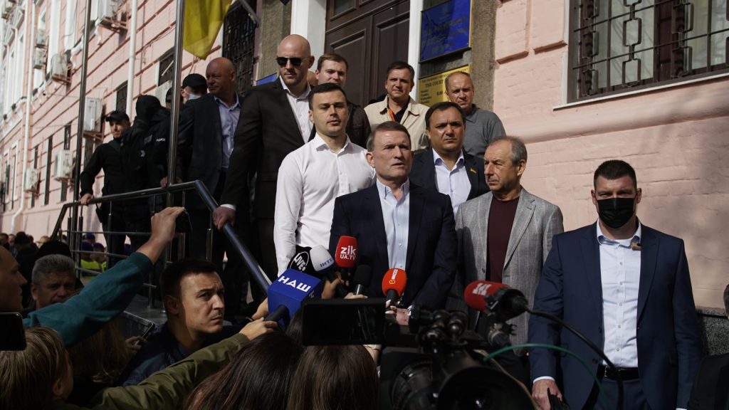 Адвокат Кирпичев: В руках президента Зеленского сконцентрирована и законодательная, и исполнительная, и судебная власть. И все это он использует против Медведчука