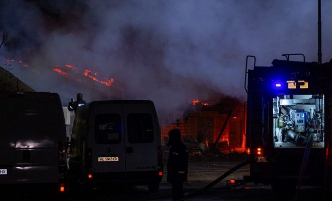 Пожар на территории бывшего завода в Днепропетровской области: мужчина получил 92% ожогов тела