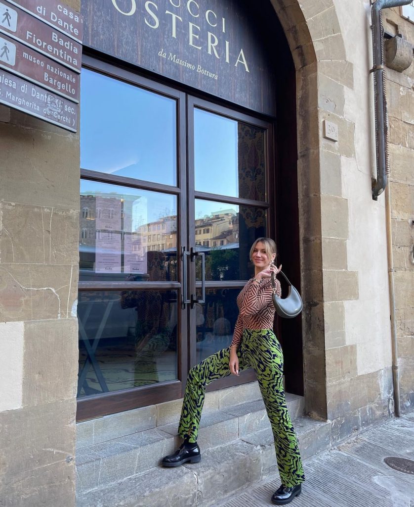 Леся Никитюк в новом образе сходила в ресторан в Италии (ФОТО)