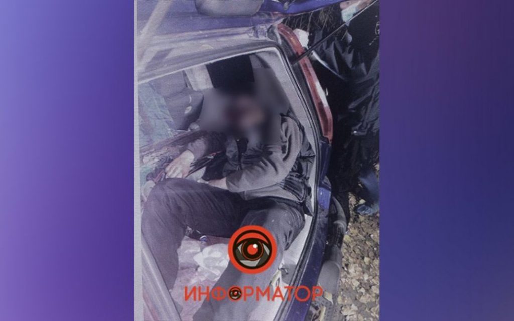 В Днепре в багажнике авто обнаружили тело мужчины (ФОТО)