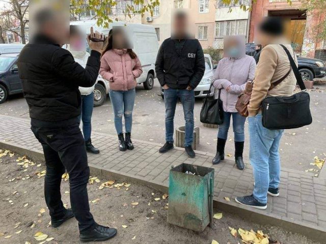 В Одесской области полиция задержала мошенницу после получения взятки (ФОТО)