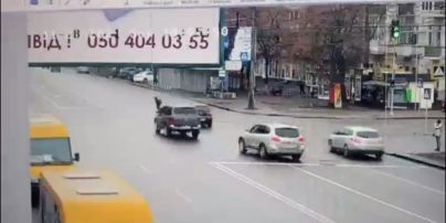 В Полтаве машина сбила ребенка, перебегавшего дорогу (ФОТО, ВИДЕО)
