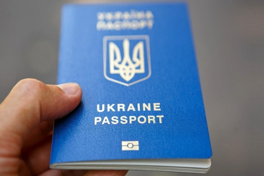 В Одессе загранпаспорт получила 104-летняя горожанка (ФОТО)