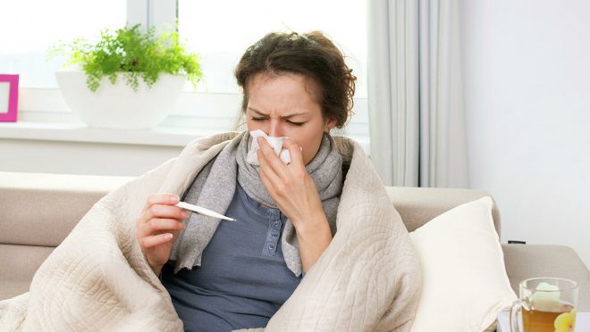 В Украине все больше заболевших гриппом и COVID: эпидпорог превышен в трех областях