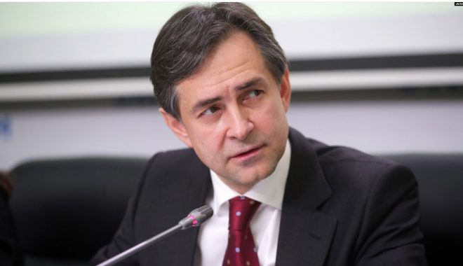 Отставка Любченко: за обвиняемого в «скрутках» министра вписались работодатели