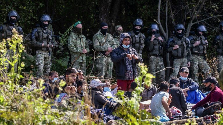 Президент Евросовета: Европе удалось практически остановить поток мигрантов в Беларусь