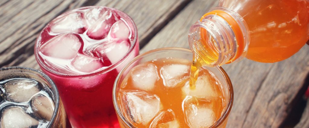 Не алкоголь: Ученые определили худший напиток для печени
