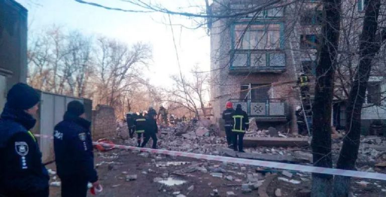 «Пострадала несущая стена»: у Зеленского будут просить помощи жильцам дома в Новой Одессе