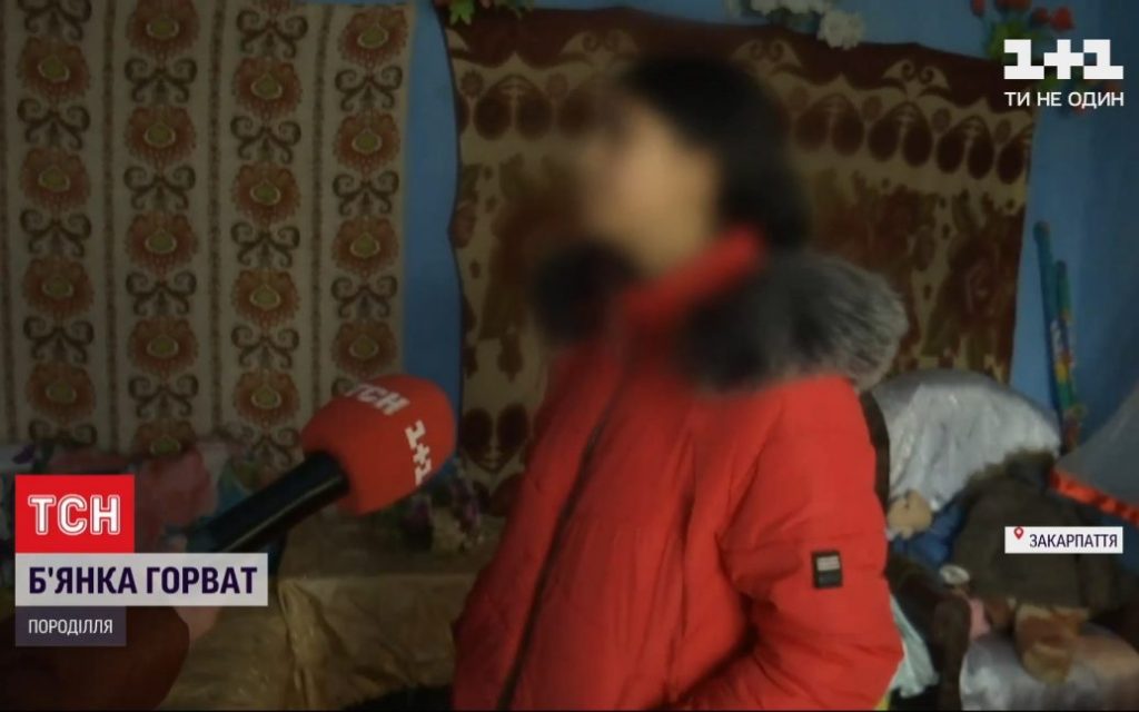 На Закарпатье родила 11 девочка: юную мать лишат родительских прав