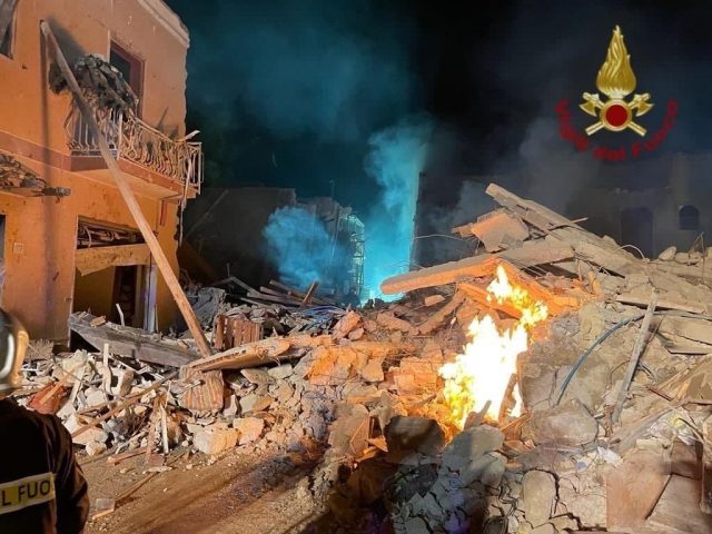 Взрыв газа разрушил 3 жилых дома на Сицилии: новые подробности