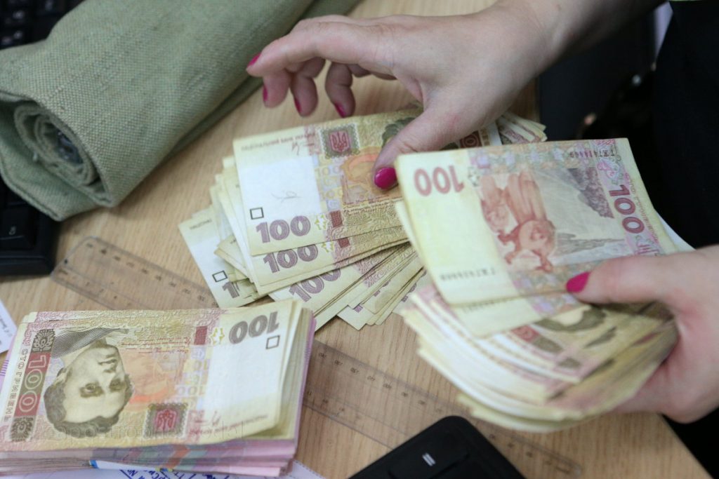 Налоговики ограничат крупные покупки украинцев &#8212; экономист