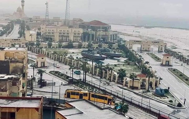 Египетскую Александрию засыпало снегом впервые за 10 лет (ФОТО, ВИДЕО)