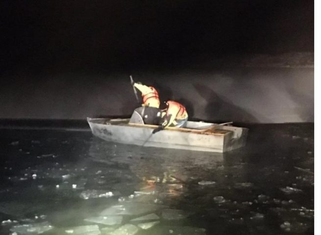 Трагедия на Херсонщине: на пруду двое детей провалились на тонком льду (ФОТО)