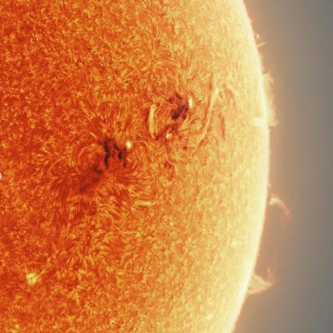 Ученый создал самое детализированное фото Солнца в истории (ФОТО)