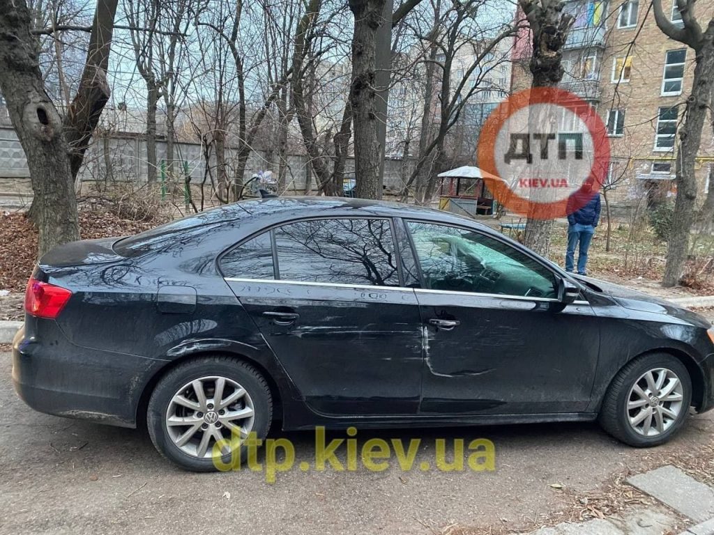 Пьяная езда и погоня: в Киеве остановили авто «сына прокурора» (ФОТО)