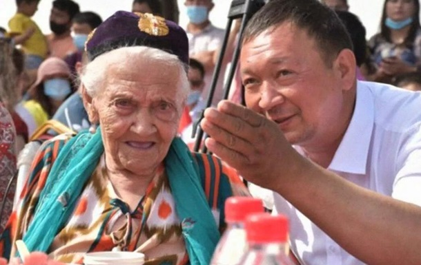 В Китае скончалась старейшая жительница: женщине было135 лет (ФОТО)