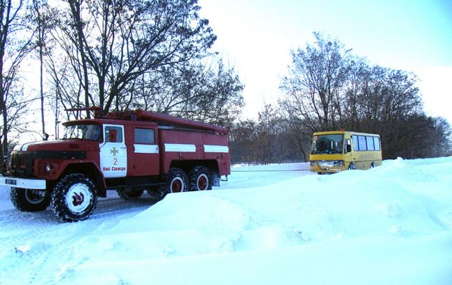 Из-за снегопада в Полтаве отменены рейсы автобусов (ФОТО)