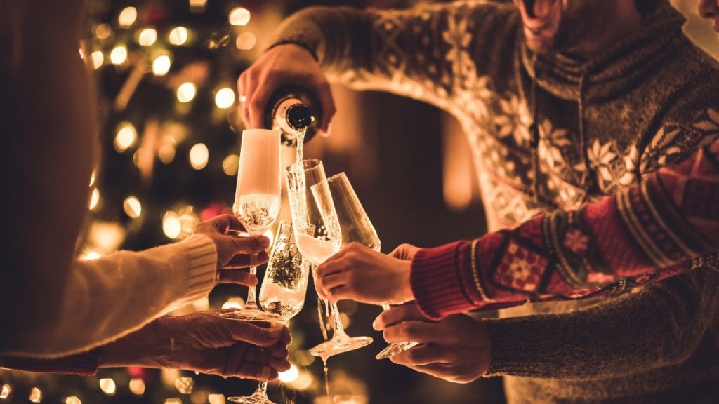 Нарколог дал совет, как обезопасить свою новогоднюю ночь от неожиданных «сюрпризов»