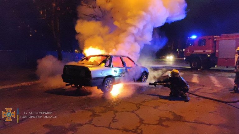 В Запорожской области сгорели три авто (ФОТО)