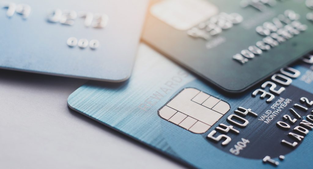 НБУ предлагает дать госорганам доступ к номерам банковских карт клиентов