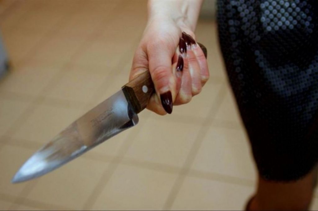 В Мариуполе мать ранила ножом 9-летнего сына