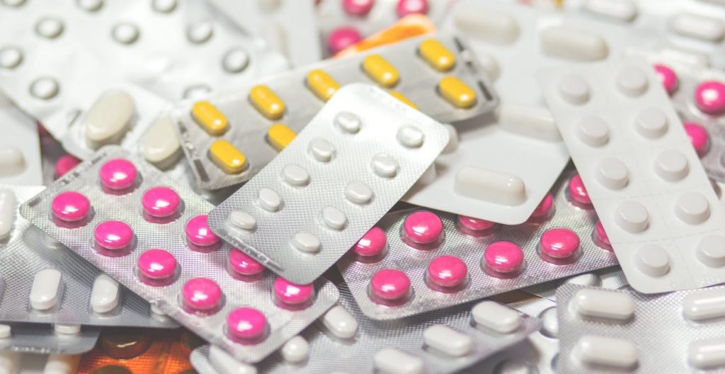 Нет антибиотиков и микстур от кашля: в Греции &#8212; дефицит медикаментов