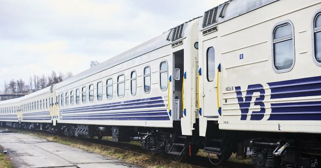 Украина запускает еще два поезда в Польшу