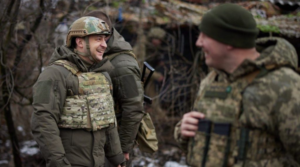 Украинская армия при Зеленском слабее, чем в 2013 году. Вы до чего страну довели?