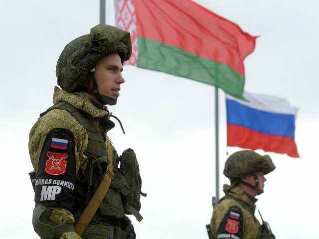 В Беларусь на совместные учения прибывают подразделения армии РФ (ВИДЕО)