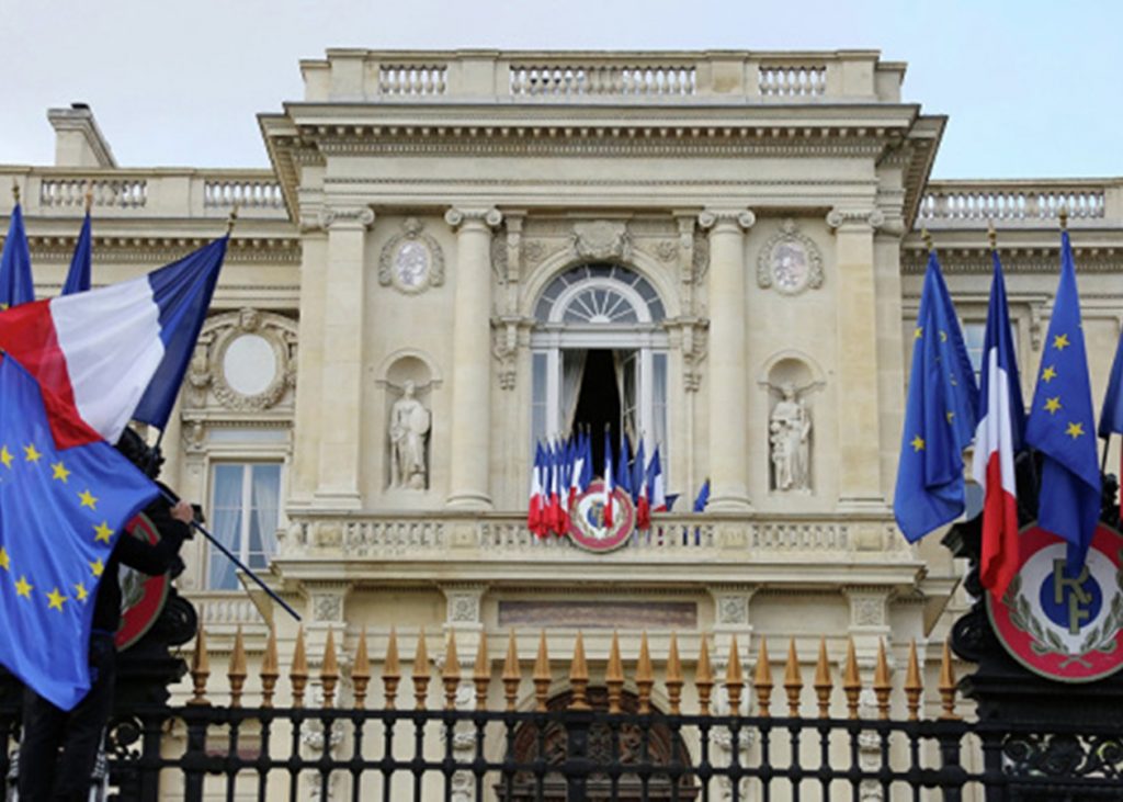 Франция требует прямого диалога России и ЕС – МИД