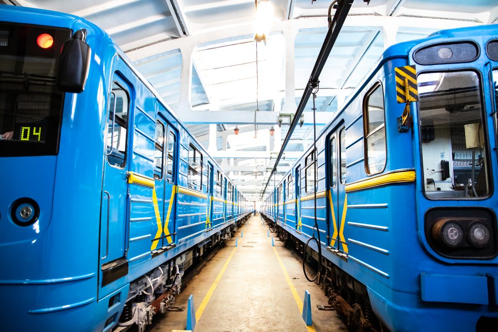В метро Киева образовались огромные очереди (ФОТО, ВИДЕО)