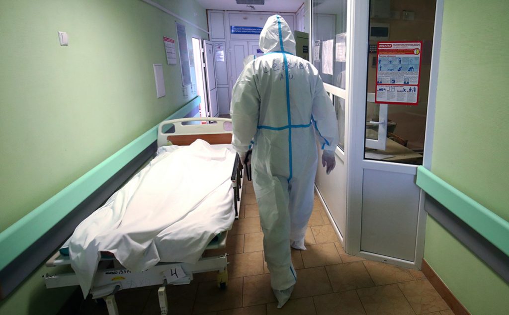 С начала пандемии COVID-19 умерли 97 тысяч украинцев
