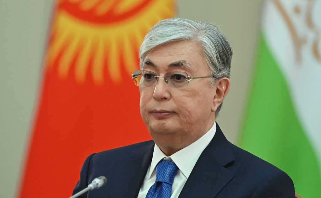 Президент Казахстана назвал сроки вывода войск ОДКБ из страны
