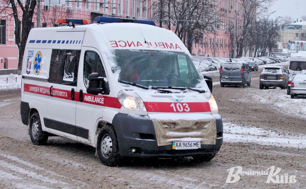 В Украине появится наказание для водителей, которые не уступают дорогу авто скорой помощи &#8212; юрист
