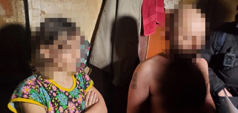 Заметили в Австралии: Украинка вместе с сожителем снимала своих детей для порно (ФОТО)